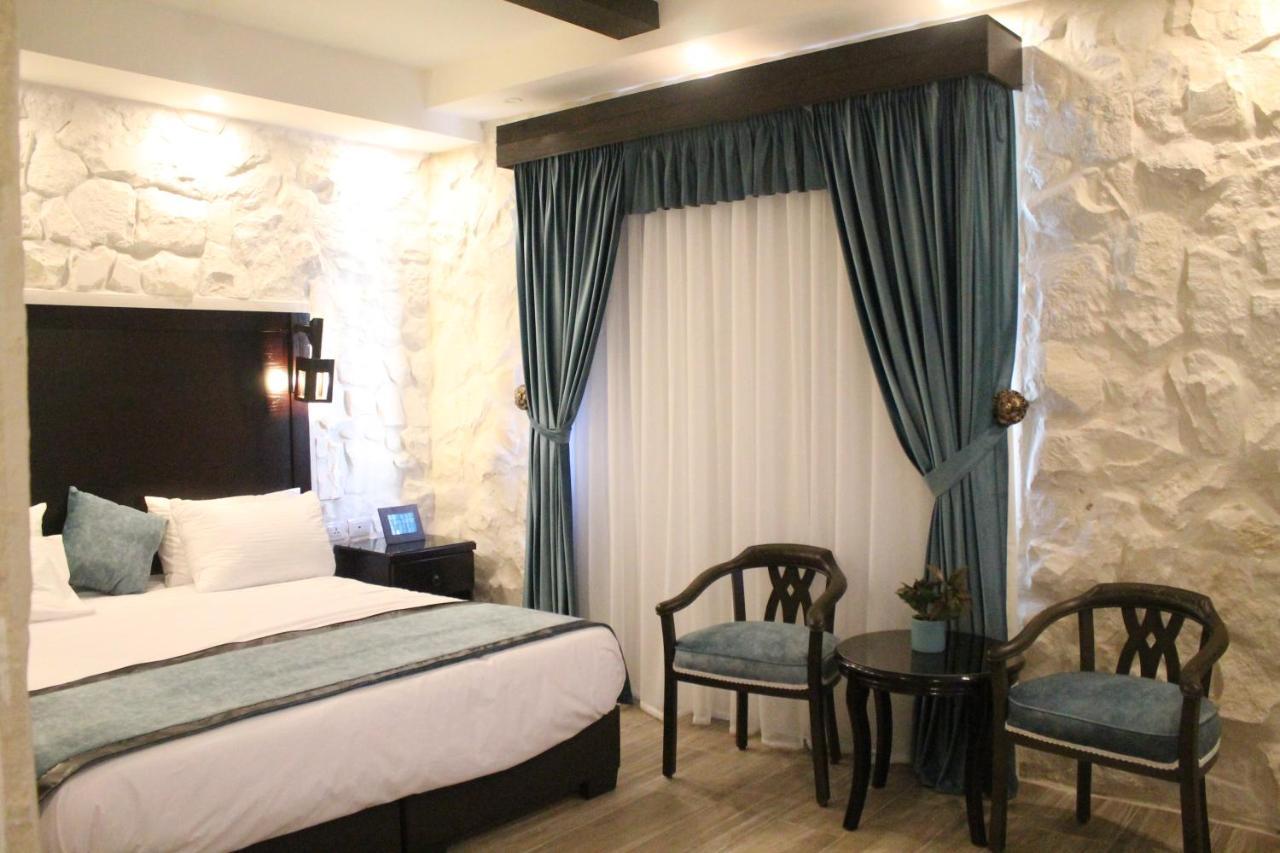 Mount Nebo Hotel & Restaurant Madaba City Center Екстериор снимка